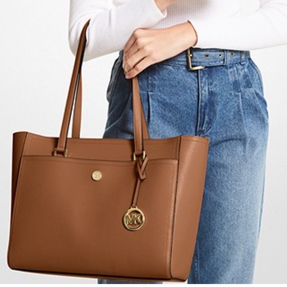 Michael Kors Maisie Large Pebbled Leather 3-in-1 Tote Bag - Picture 4 of 5